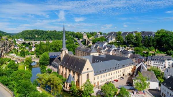 Étude salariale 2026 : ce que nous dit l’industrie des fonds d’investissement aujourd’hui au Luxembourg