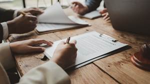 Jusqu’où négocier son contrat de travail avant d’accepter une offre d’emploi ?